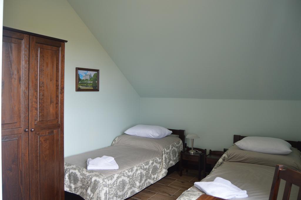 Osrodek Bialy Lew Bed & Breakfast Wojciechow  Екстериор снимка