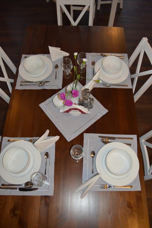 Osrodek Bialy Lew Bed & Breakfast Wojciechow  Екстериор снимка