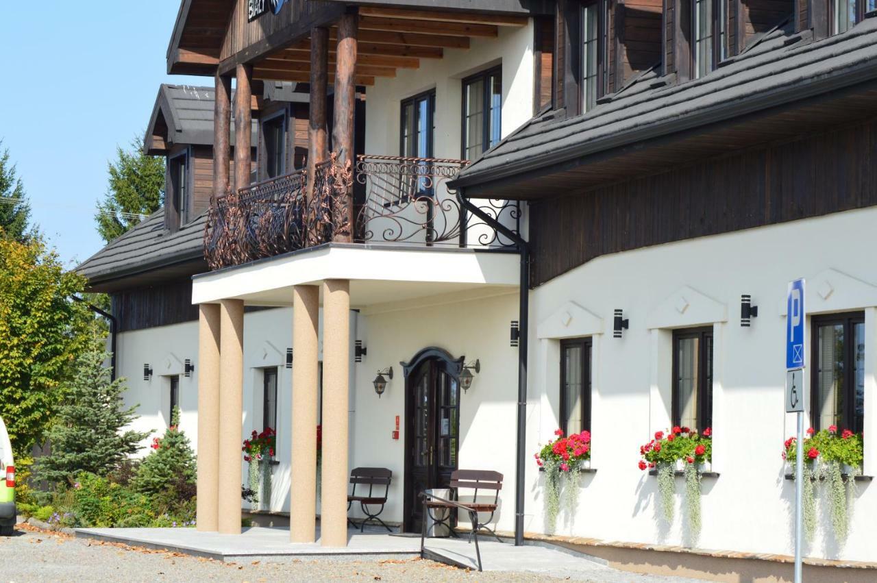 Osrodek Bialy Lew Bed & Breakfast Wojciechow  Екстериор снимка